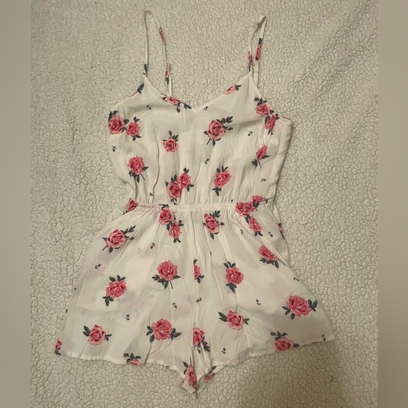 White rose romper - Picture 2 of 4